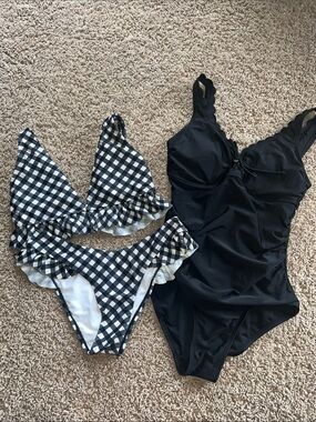 Black One-Piece Swimsuit &  checked Bikini size small